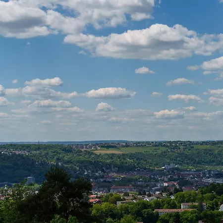 Am Berg Esslingen 3*