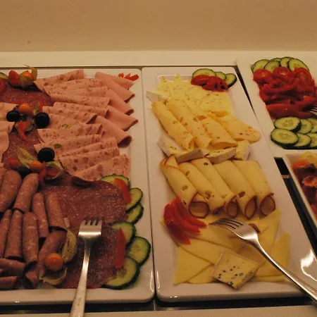 Hotel Am Berg Esslingen 3*