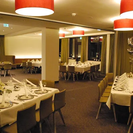 Hotel Am Berg Esslingen 3*