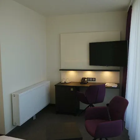 Am Berg Esslingen Hotel 3*