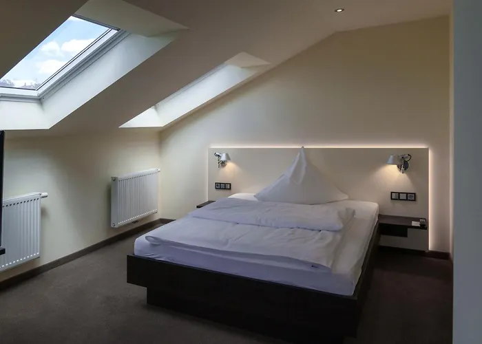 Hotel Am Berg Esslingen 3*