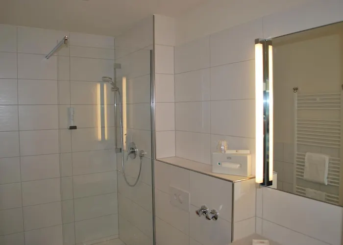 Am Berg Esslingen 3*