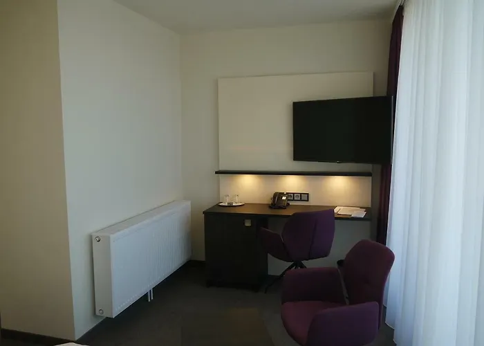 Am Berg Esslingen Hotel 3*